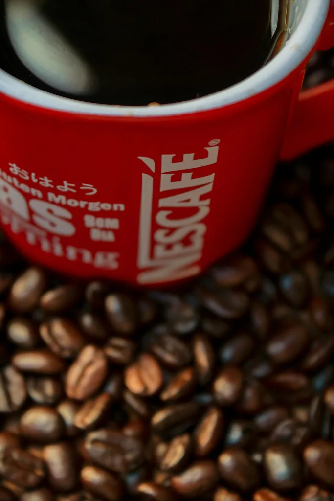 ¿Qué tiene que ver Nescafé con un iPhone 16 Pro Max? Mucho, aunque depende de tu suerte