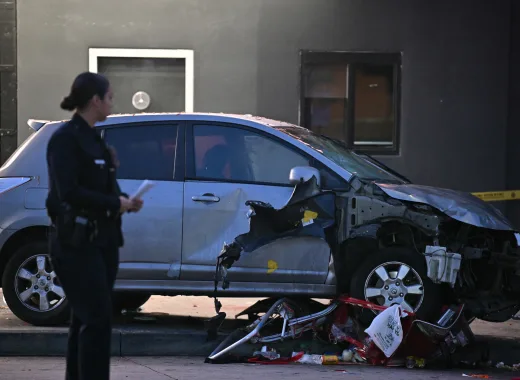 Atropello masivo en Los Ángeles deja 28 heridos, 9 graves