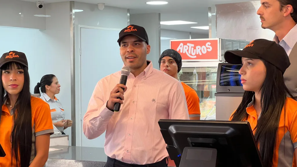 Arturos inaugura en Valencia su restaurante número 80