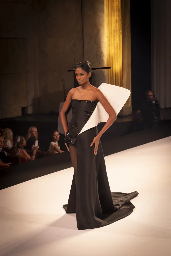 El Bolero: la colección otoño/invierno 2025 de Stephane Rolland