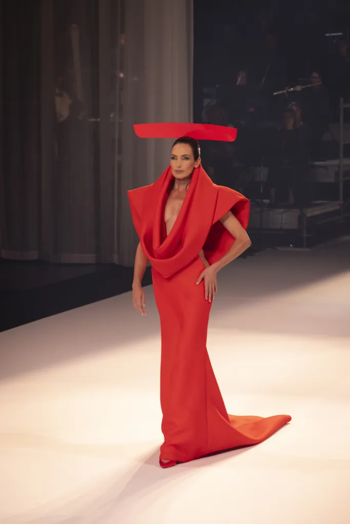 El Bolero: la colección otoño/invierno 2025 de Stephane Rolland