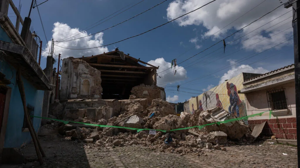 Guatemala: enjambre de sismos deja ya 5 muertos y más de 100 casas destruidas
