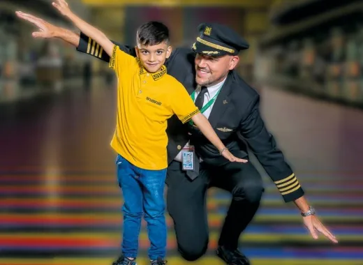 Laser Airlines suma 8.548 "vuelos de esperanza" en 15 años