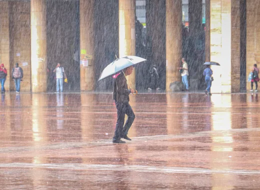 Inameh advierte al menos 5 días de lluvia por onda tropical