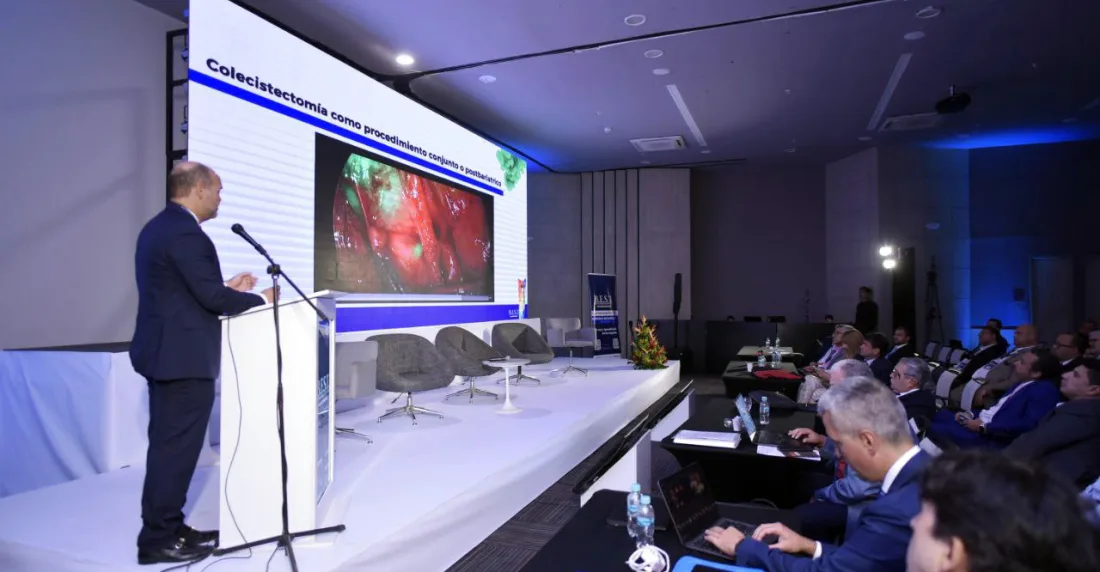 Médico venezolano Guillermo Borjas lideró congreso internacional bariátrico