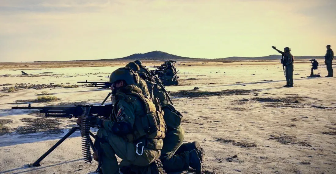 Maduro llena La Orchila de soldados, armas y aviones por 72 horas