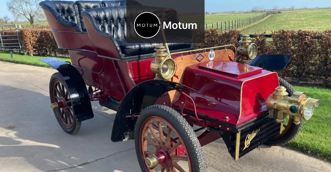 Son distintas y contradictorias las versiones sobre cuándo arribó al país el primer vehículo automotor. Aquí te explicamos cuál es la más aceptada como cierta y qué modelo