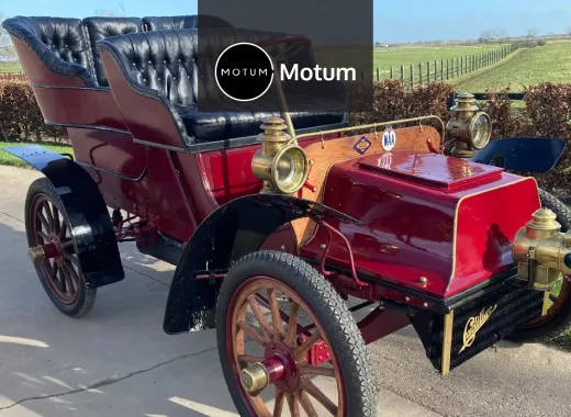 Son distintas y contradictorias las versiones sobre cuándo arribó al país el primer vehículo automotor. Aquí te explicamos cuál es la más aceptada como cierta y qué modelo