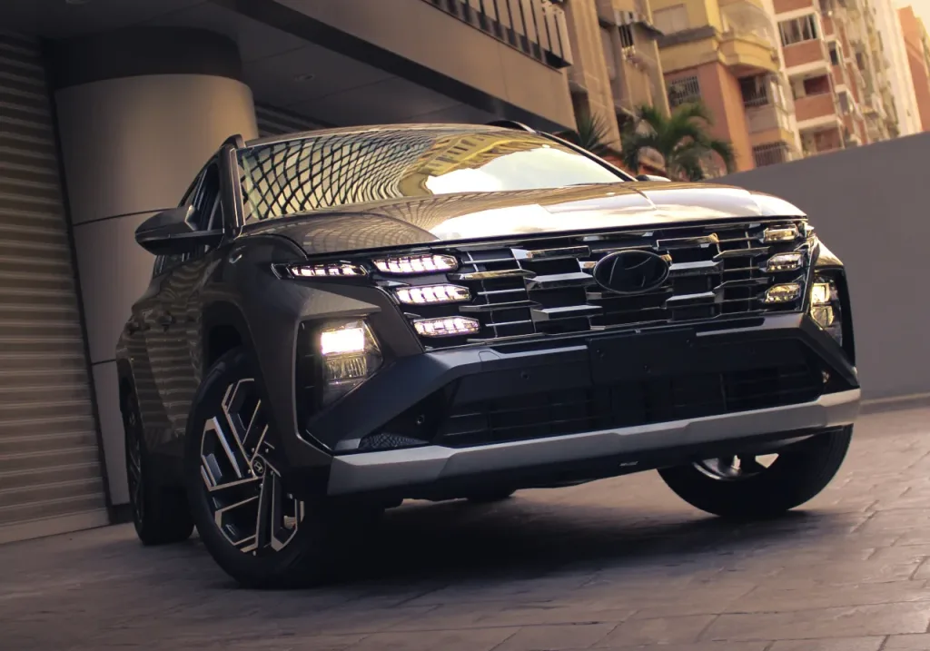 La Hyundai Tucson 2025 cuenta con un motor 2.0L con más de 800 km de autonomía.