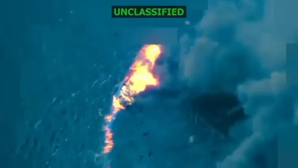 Trump anuncia que destruyó otra lancha de "narcoterroristas"