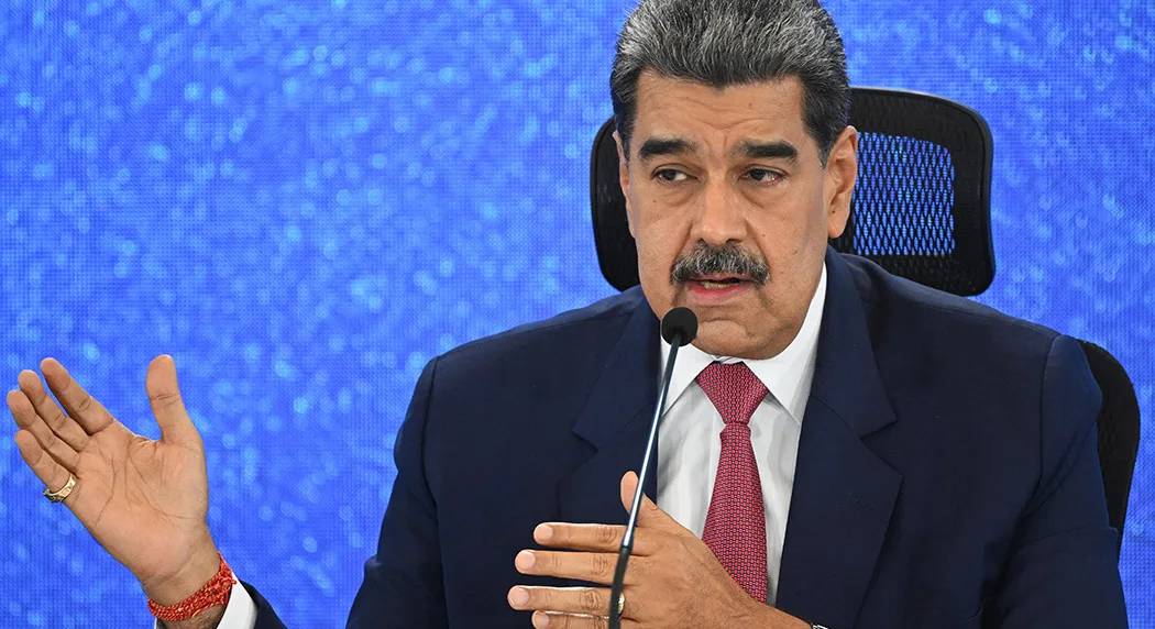 agresión militar maduro