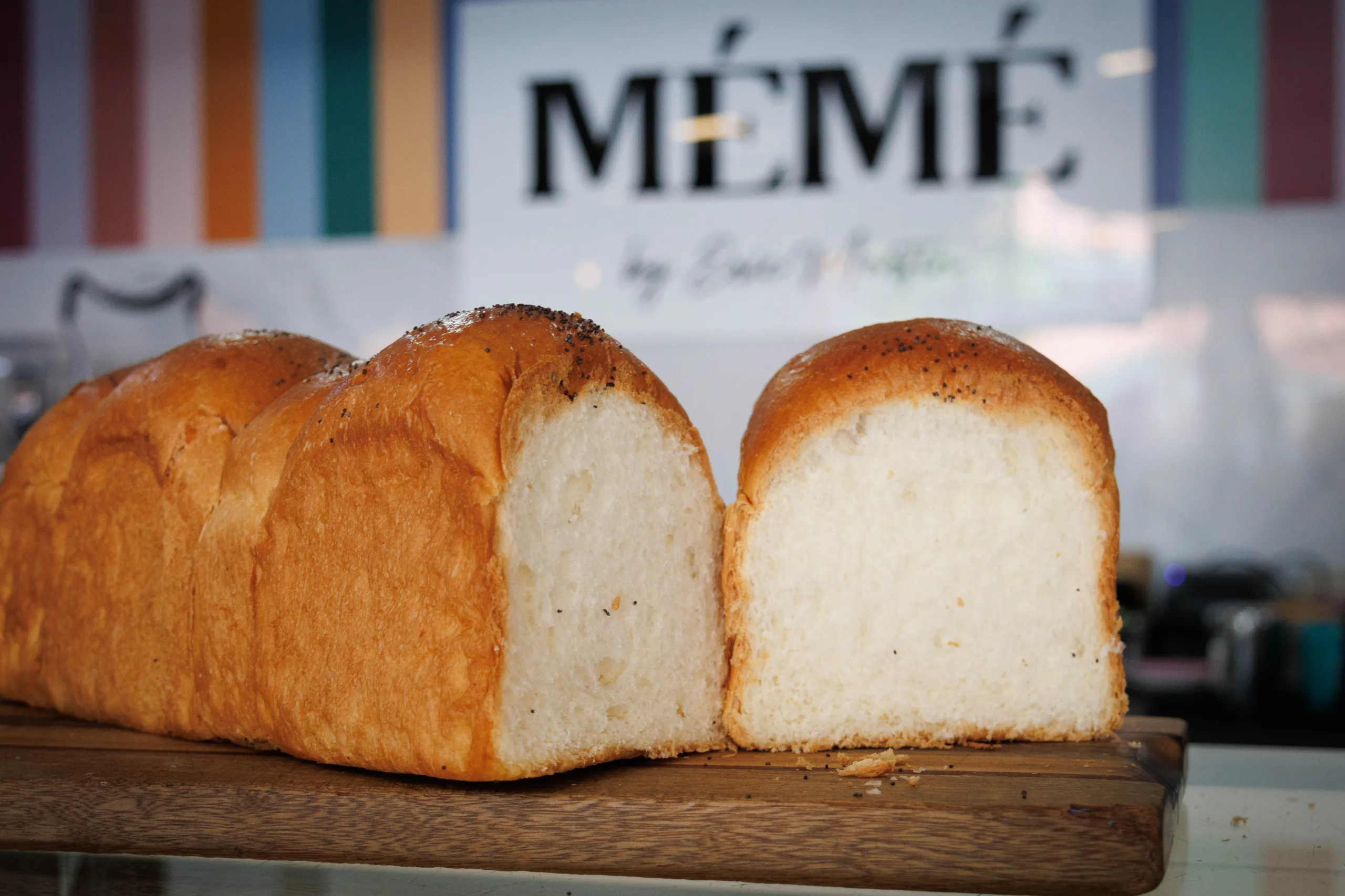 Miga densa y corteza crujiente: así son los nuevos panes de masa madre de Eric Martin