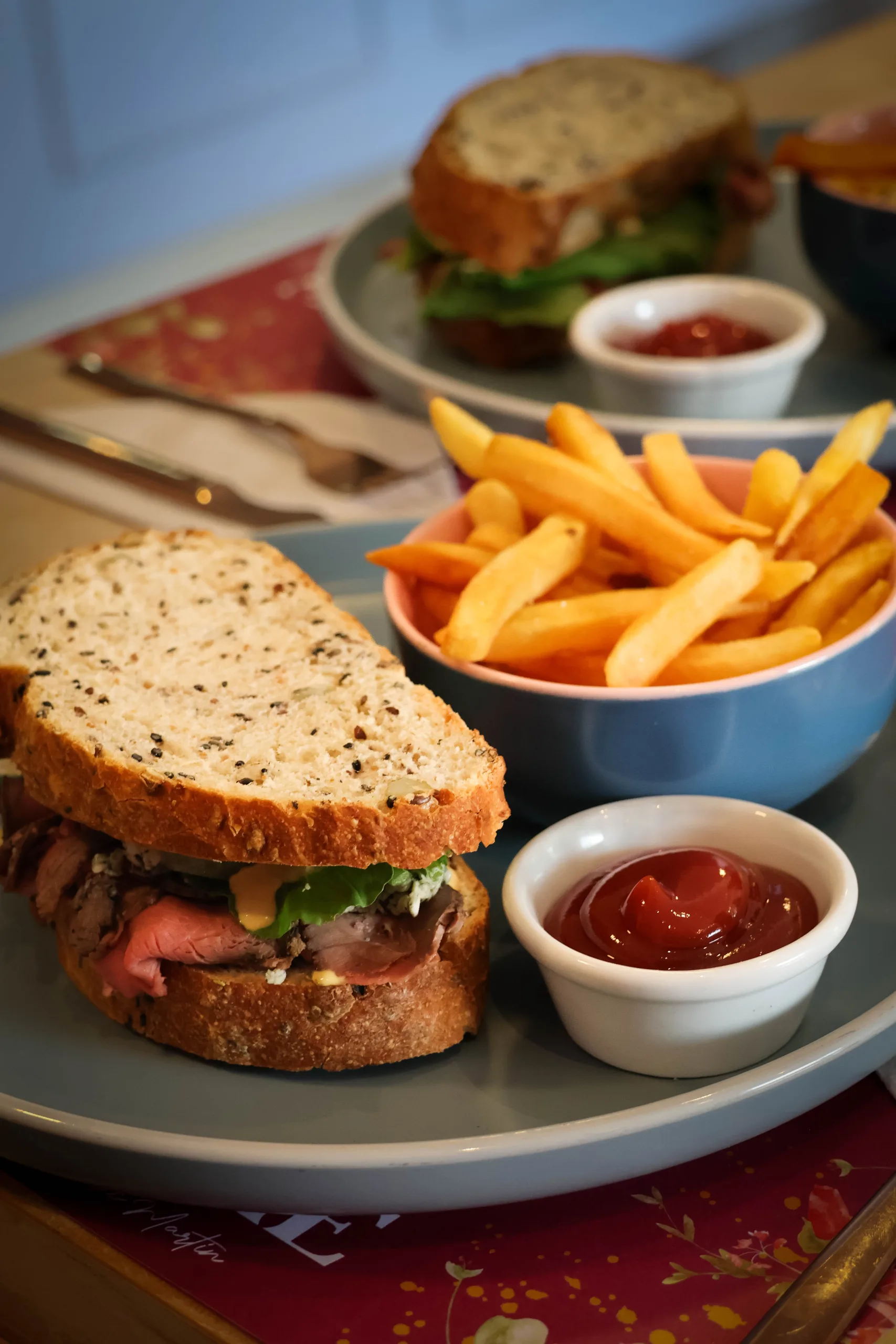 Miga densa y corteza crujiente: así son los nuevos panes de masa madre de Eric Martin