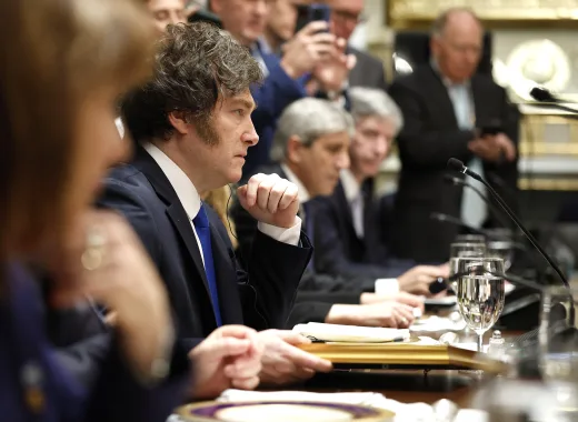 EE.UU. otorgará financiamiento por $20.000 millones a Argentina