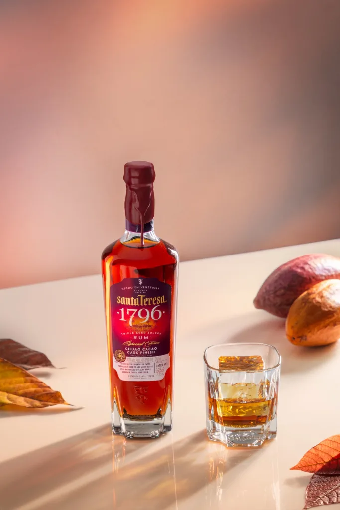 Ron Santa Teresa presenta su 1796 finalizado en barricas de cacao de Chuao