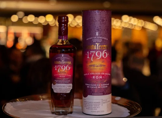 Ron Santa Teresa presenta su 1796 finalizado en barricas de cacao de Chuao