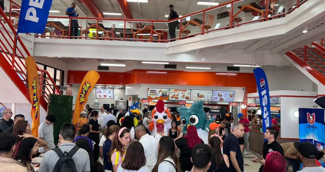 Arturos moderniza por completo su restaurante de La Guaira