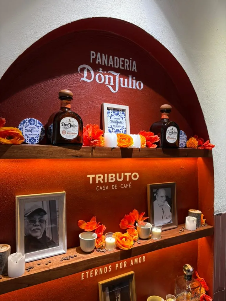 Tequila Don Julio y Tributo Casa de Café, en Chacao, se unieron para presentar la Panaderia Don Julio, que busca compartir con los caraqueños la tradición mexicana del Día de los Muertos.