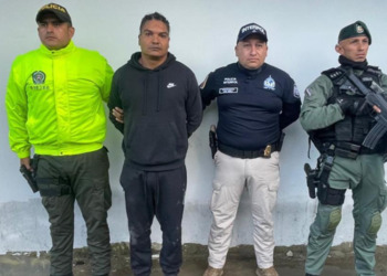 Un fundador de la organización delictiva de origen venezolano Tren de Aragua ofreció al presidente de Colombia, Gustavo Petro, iniciar diálogos de paz que conduzcan a la desmovilización de la banda, según una carta cuya veracidad fue confirmada a la AFP por la oficina del Comisionado de Paz.