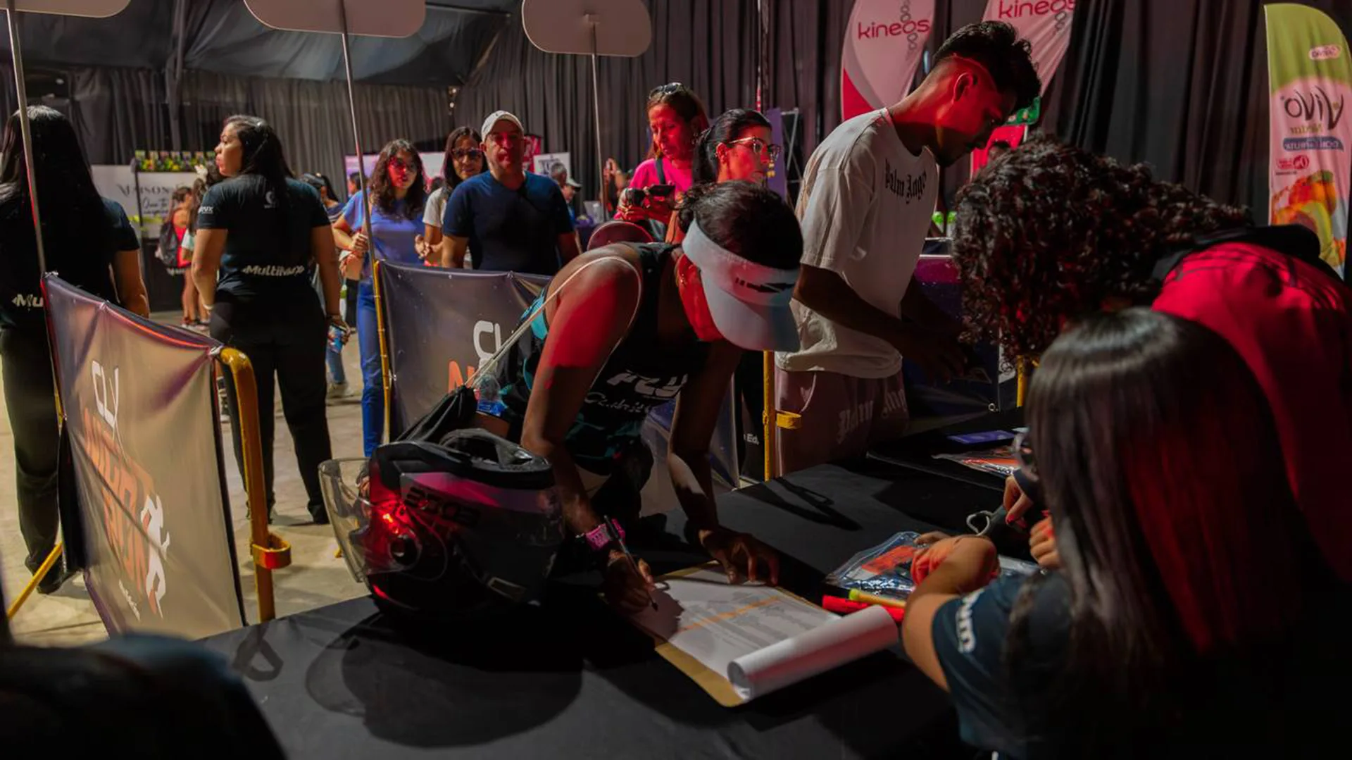 Valencia presenció la 4ta edición de la CLX Night Run