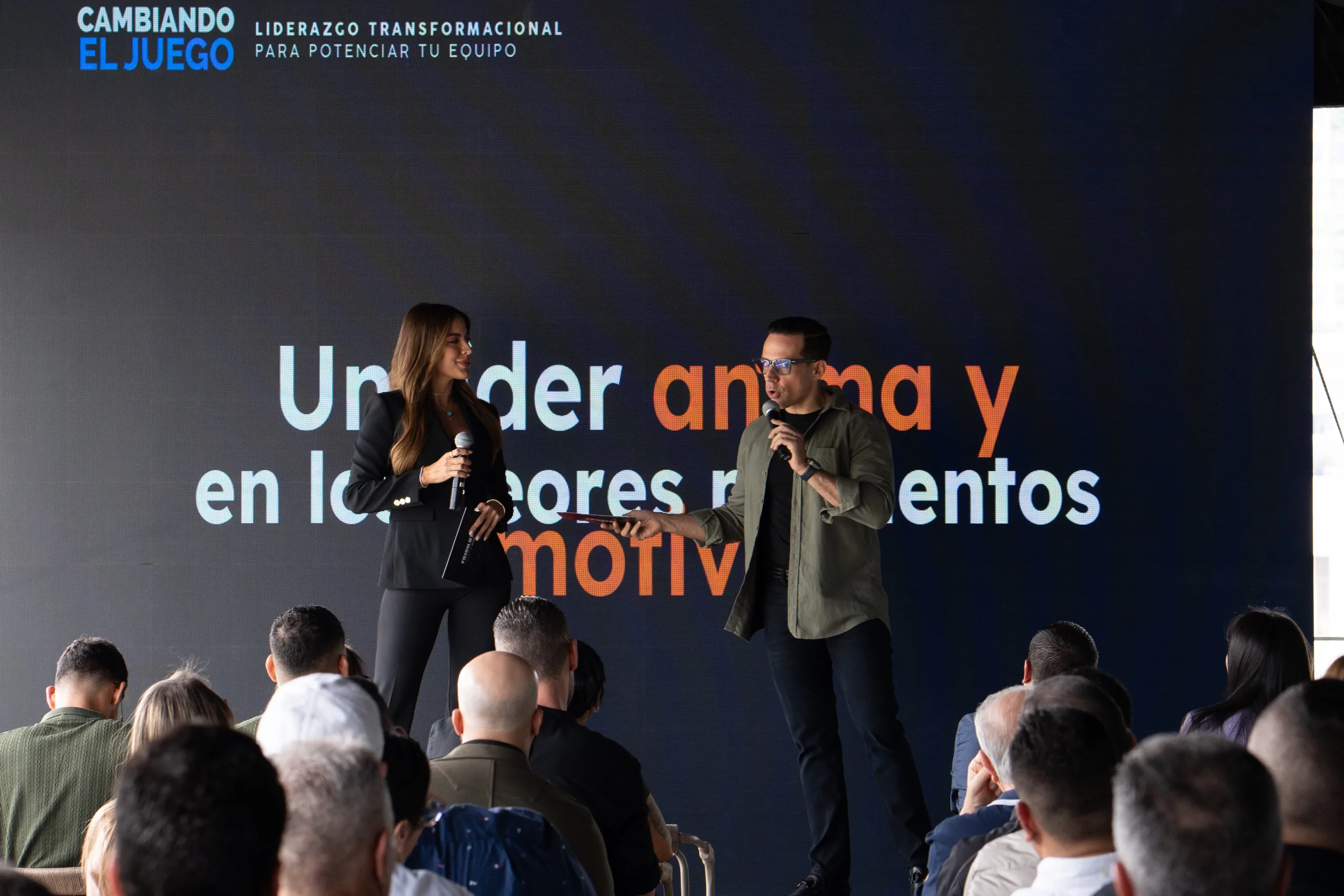 Frigilux presenta una nueva línea de electrodomésticos que regala tiempo