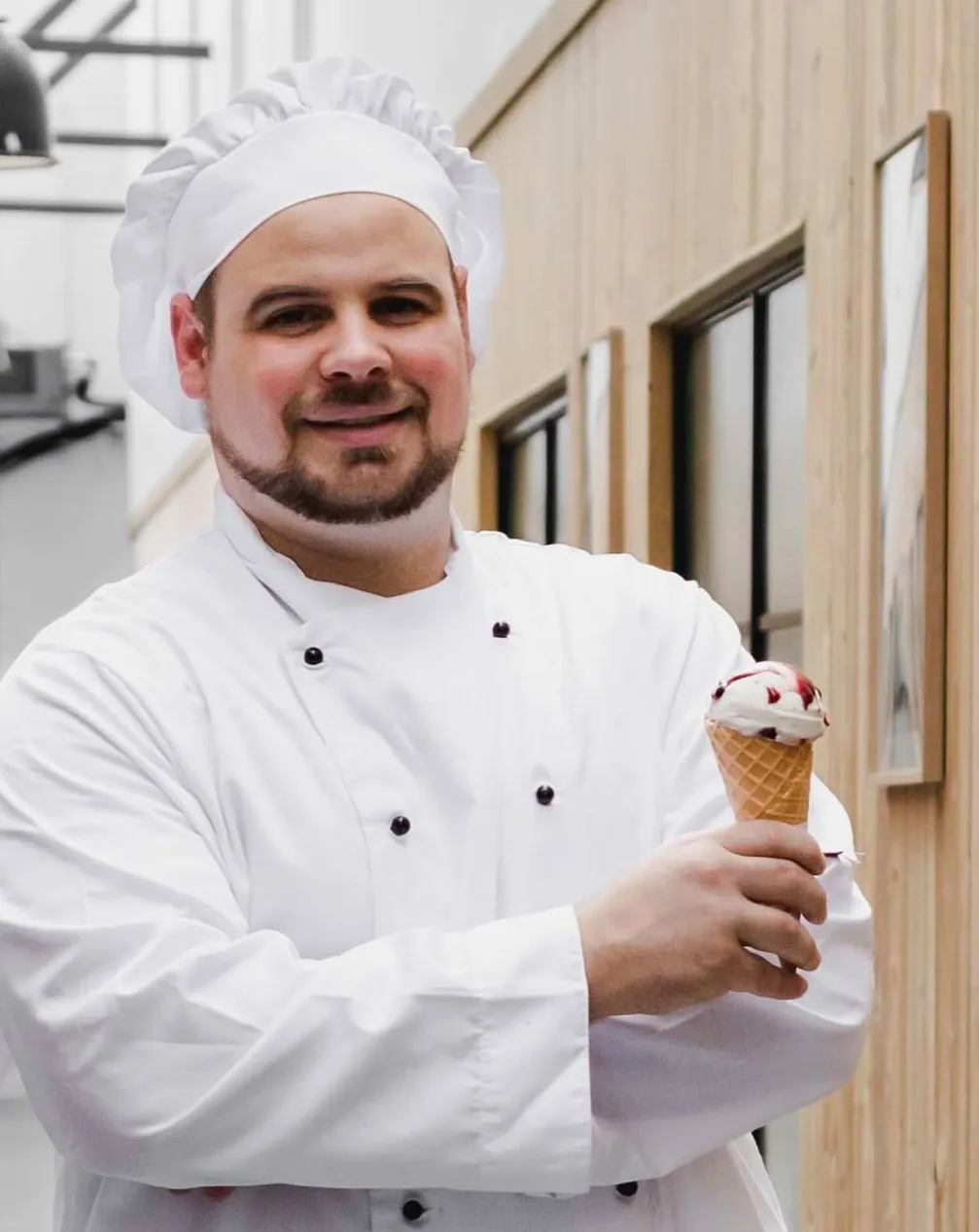 Gabriel Di Donato es el creador de RAGA' una marca de gelatos artesanales.