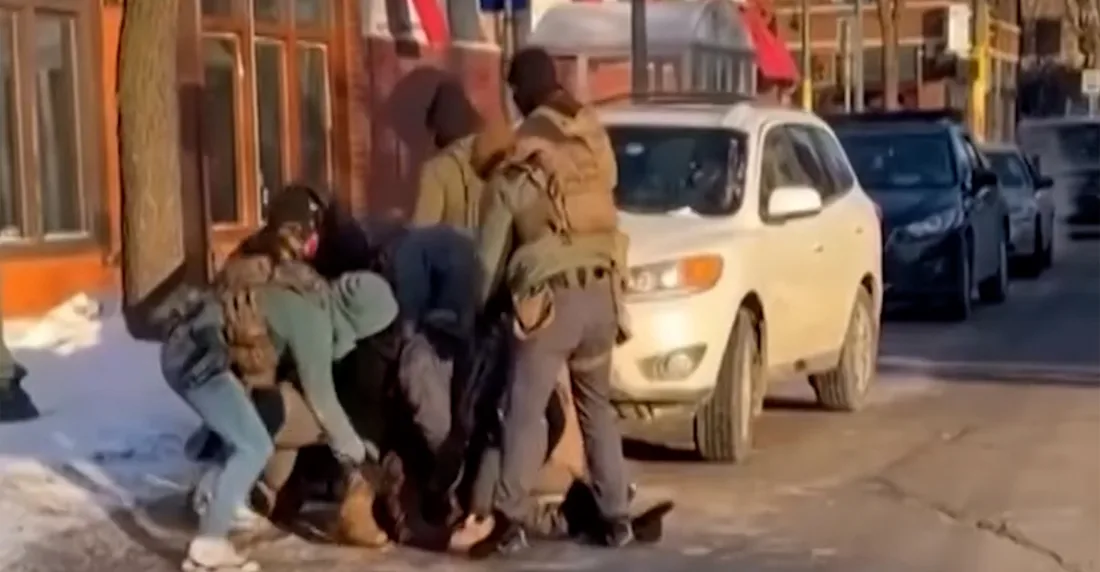 Policía migratoria mata a un hombre de 51 años durante una protesta en Mineápolis