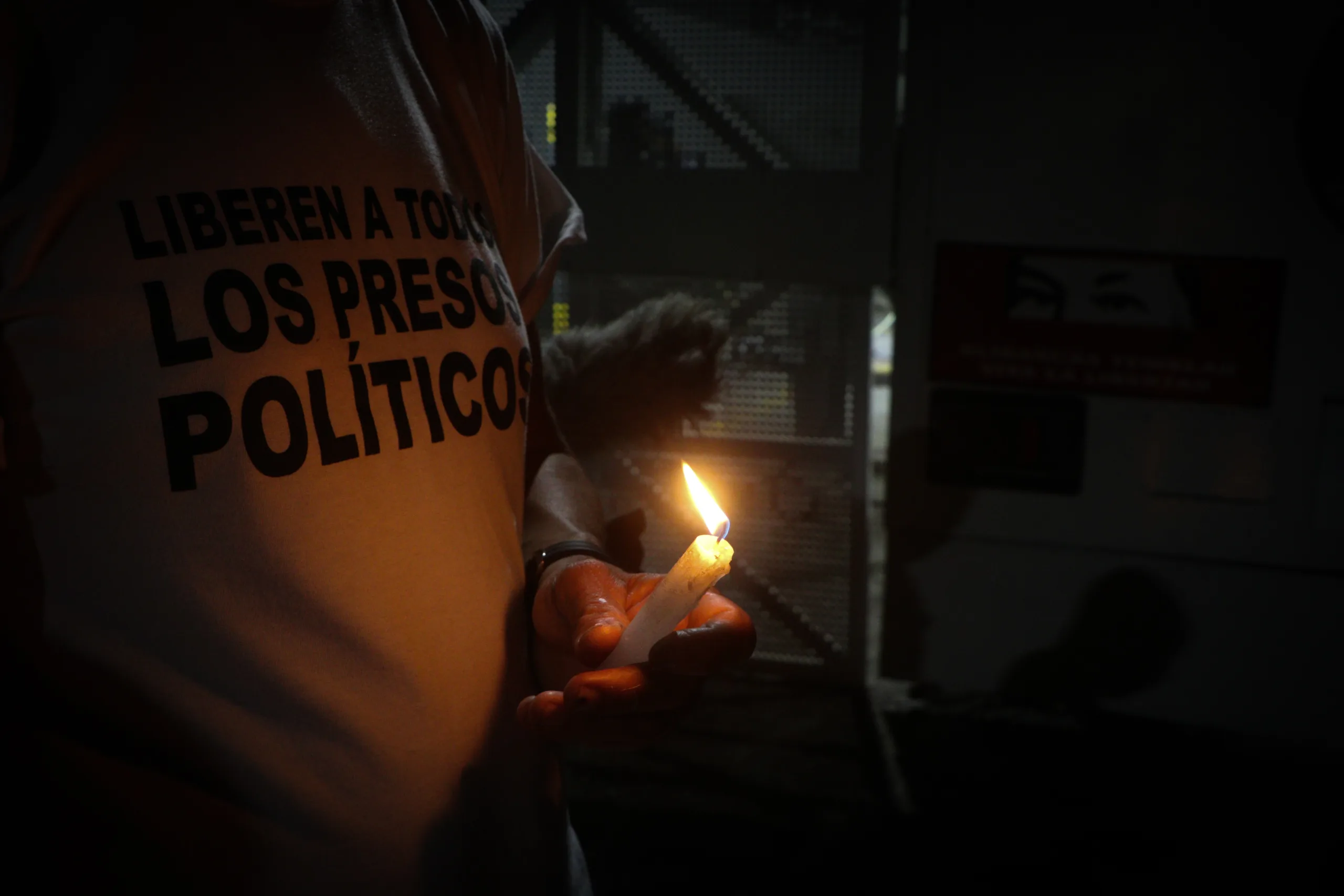 Venezolanos exigen la pronta excarcelación de cientos de presos políticos. Fotos Daniel Hernández