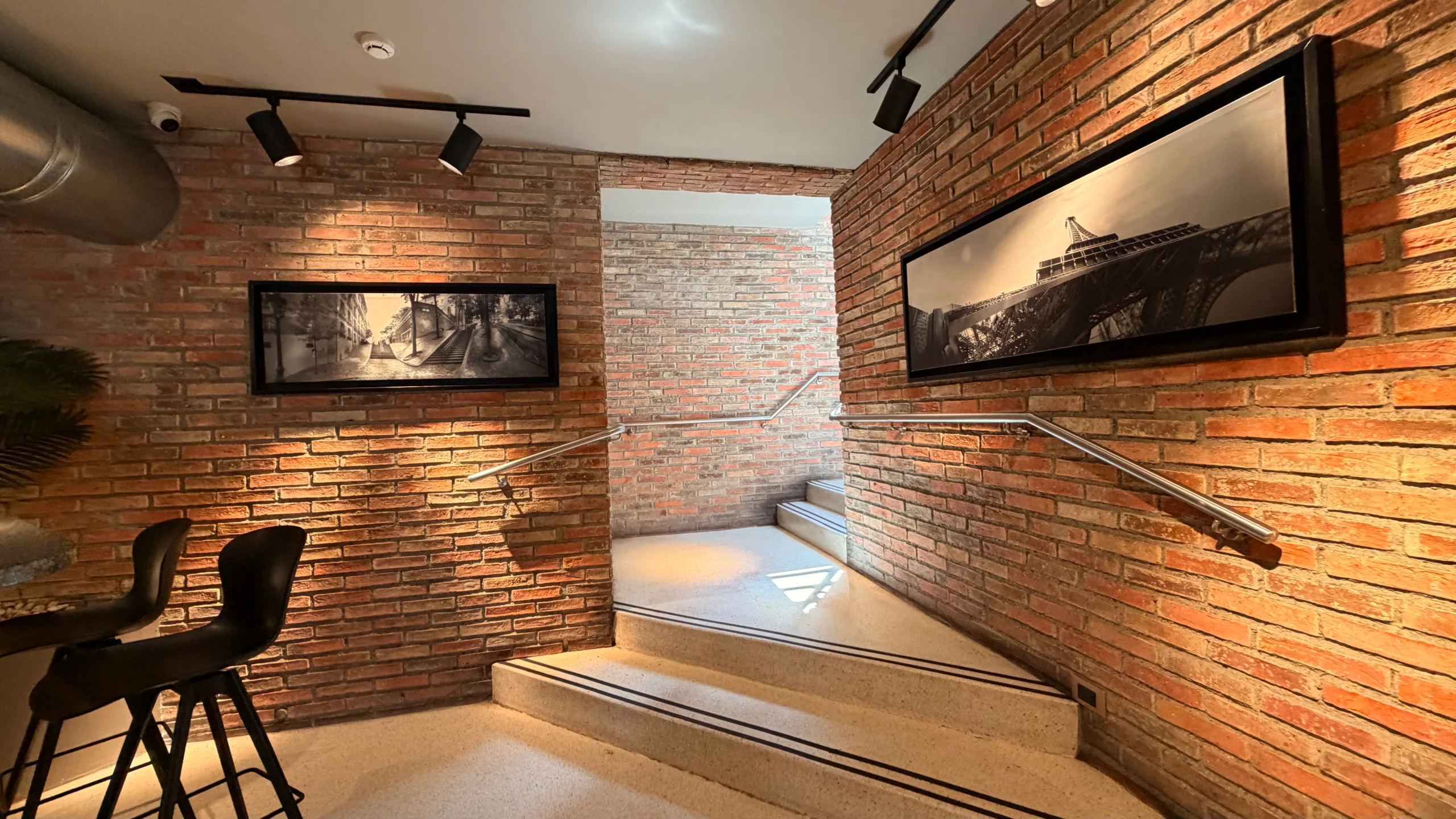 Carbón: la historia del restaurante que se creó para tener "el mejor pollo de Caracas"