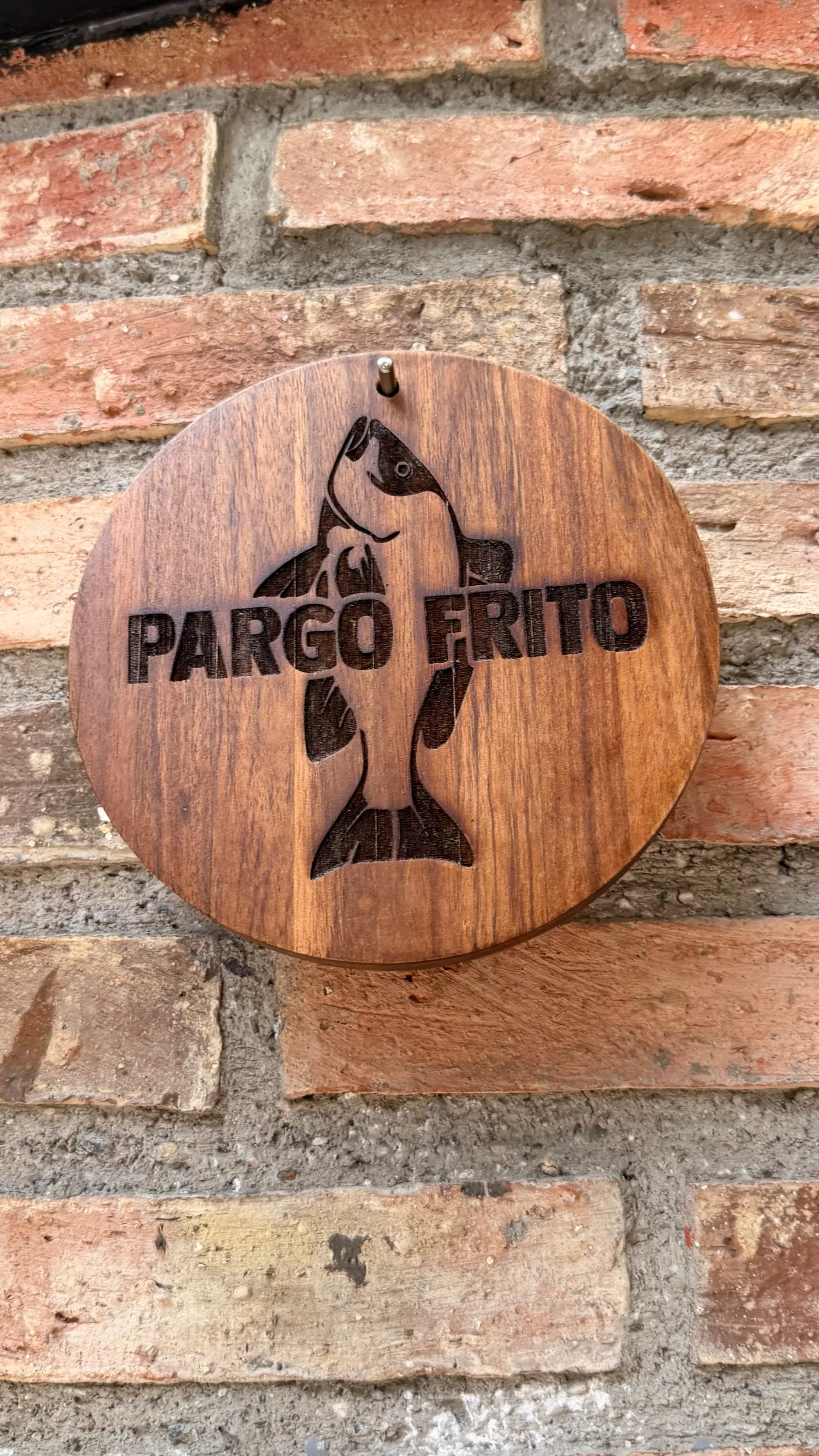 Carbón: la historia del restaurante que se creó para tener "el mejor pollo de Caracas"