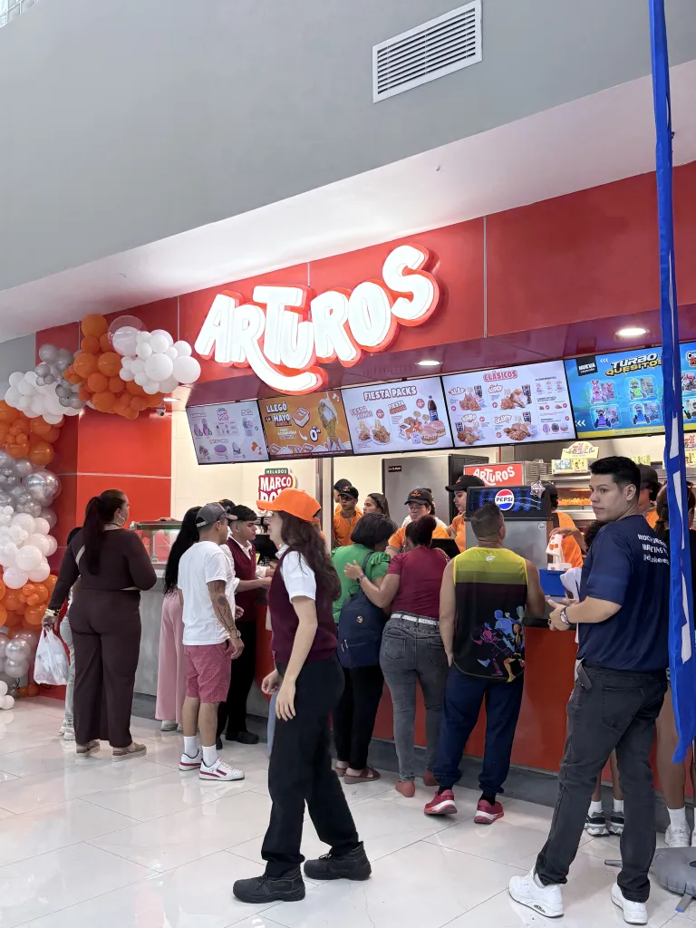 Arturos abre nuevo restaurante en Guarenas