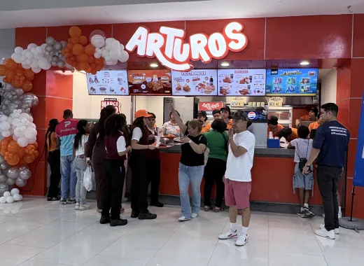 Arturos abre nuevo restaurante en Guarenas