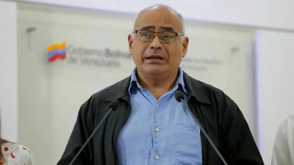 Delcy Rodríguez cambia de ministro de Salud: la anterior duró 2 meses