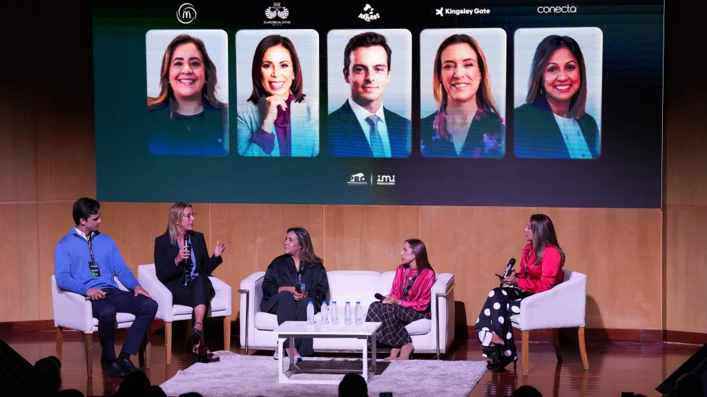 Primer panel del evento FOCUS ON! 2026, organizado por Profranquicias en Caracas 