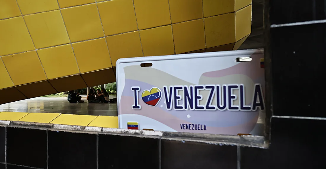 Galápagos Picture: por fin Venezuela escribe su nombre en placas turísticas decorativas