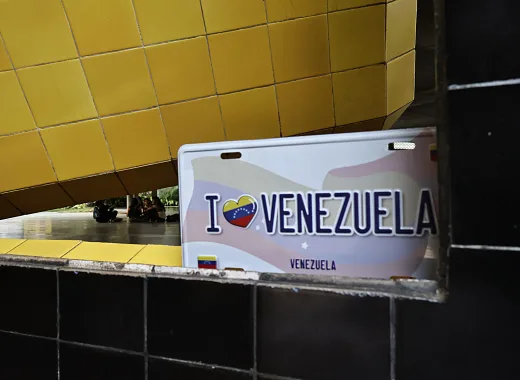 Galápagos Picture: por fin Venezuela escribe su nombre en placas turísticas decorativas