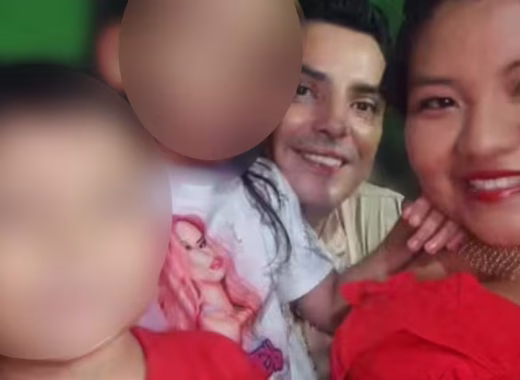 Hallan a 2 niños muertos en la nevera de su casa