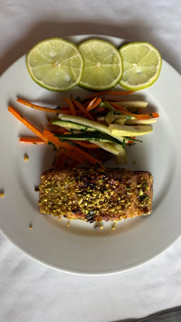 Lunara: el restaurante de inspiración mediterránea escondido en El Rosal