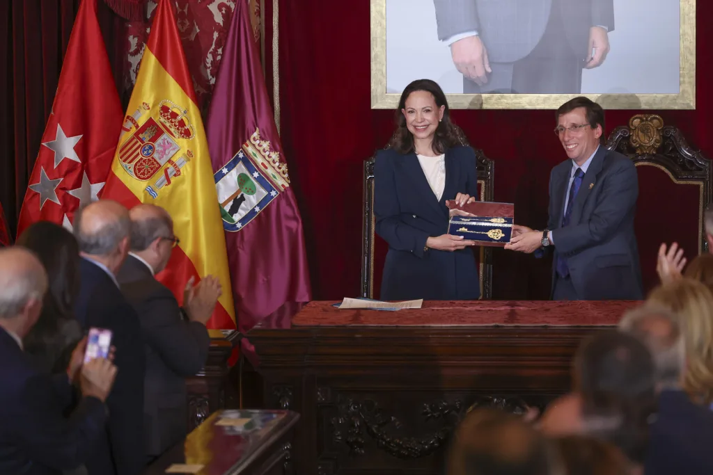 María Corina Machado recibe la Llave de Oro y la Medalla de Oro en Madrid