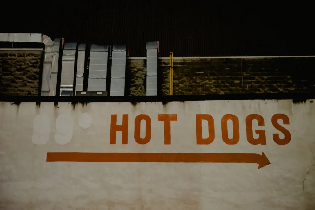 El perro caliente en Venezuela: de Coney Island a los supermercados CADA