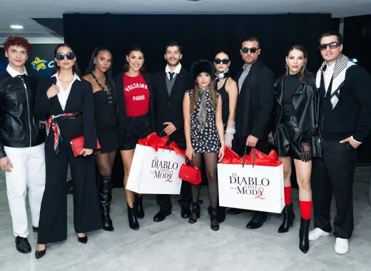Desfile de Galería Avanti para el preestreno de El diablo viste a la moda 2 en Cinex