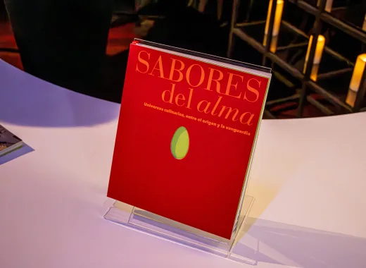 Libro "Sabores del alma" de Bancamiga y Mastercard