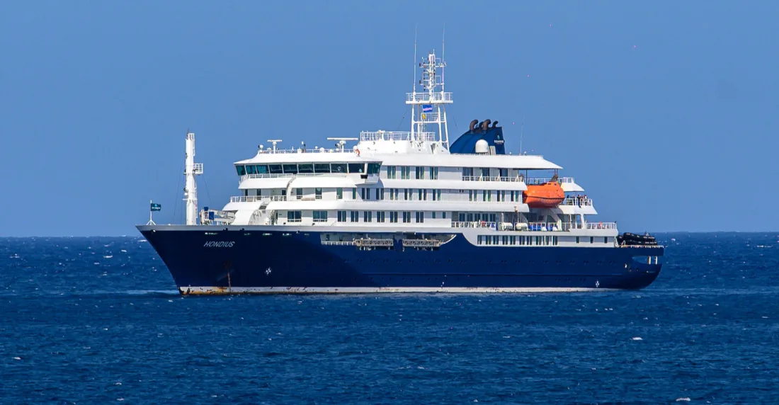 Hantavirus en altamar: ¿qué va a pasar con el crucero de lujo infectado y varado en Cabo Verde?