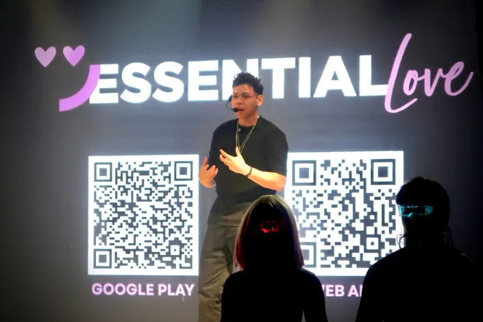Frankly Peña, ingeniero en informática y CEO de Essential Love