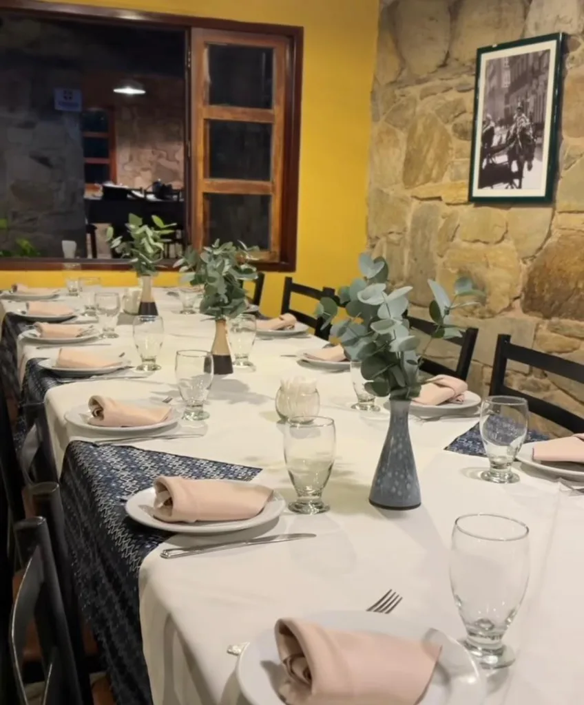 Cierra Casa Pakea en Galipán