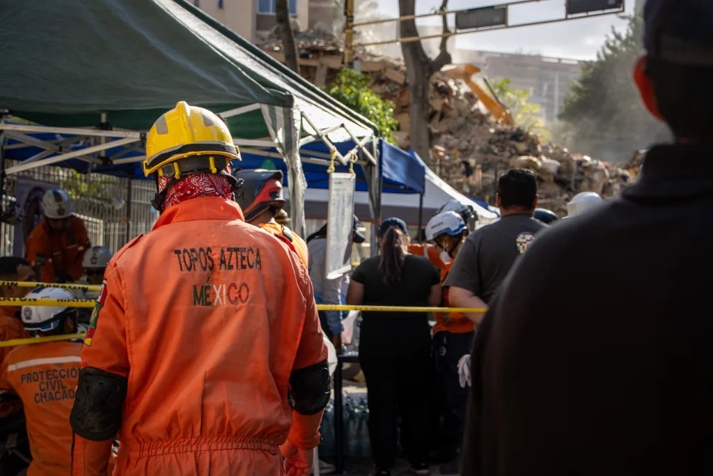 Balance del terremoto: 1.450 fallecidos y más de 2.600 rescatistas internacionales en el país