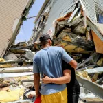 Colapsaron dos urbanismos de Misión Vivienda en Playa Grande (fotos)