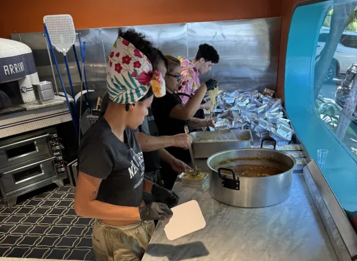 Proyecto Ubre instala una cocina social permanente en su restaurante Arriva