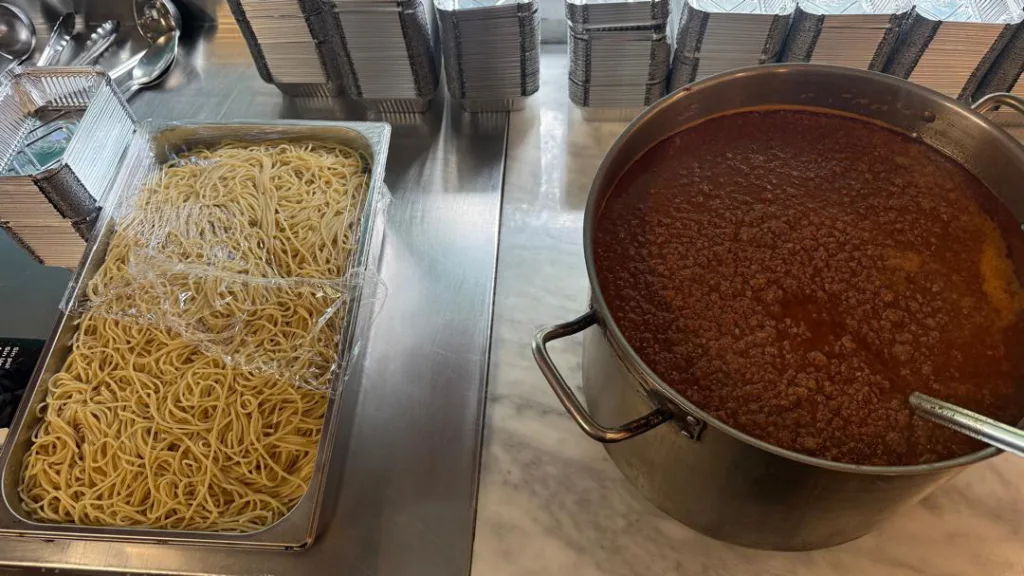Grupo Ubre instala una cocina social permanente en su restaurante Arriva