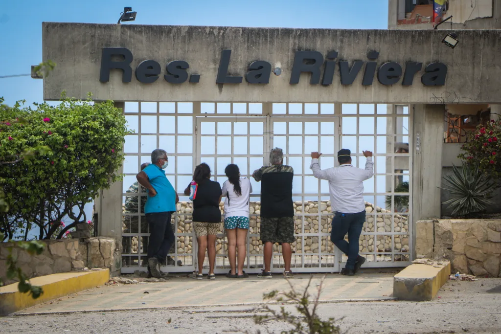 La Guaira, 5 días después (fotogalería)